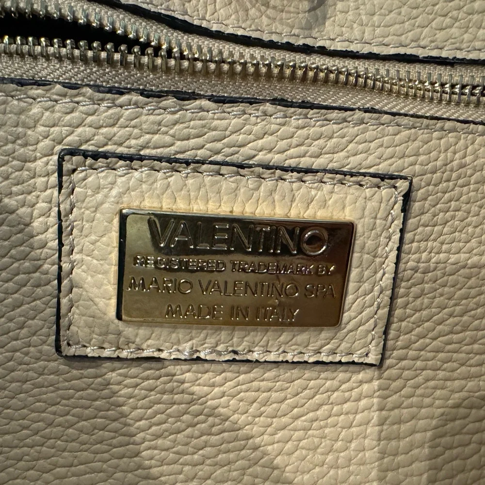 Large Valentino by Mario Valentino Cream colored tote - Picture 3 of 4